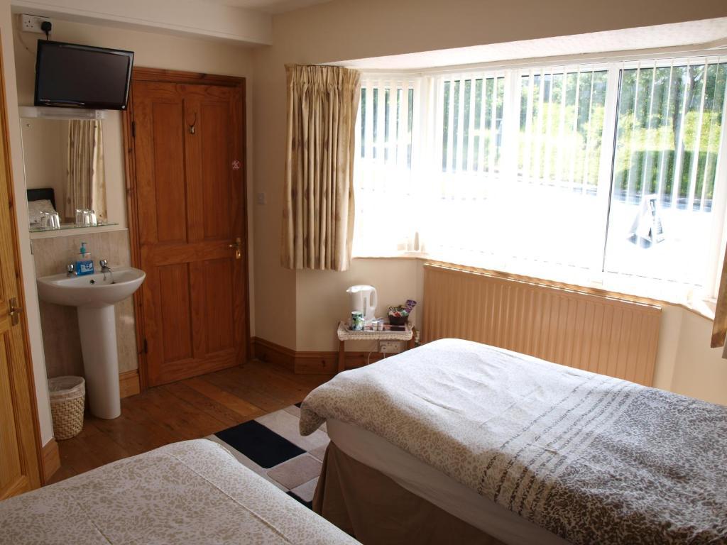 Coed Y Bryn Bed and Breakfast Cardigan Pokój zdjęcie