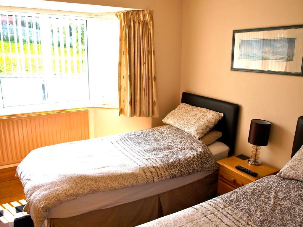 Coed Y Bryn Bed and Breakfast Cardigan Pokój zdjęcie