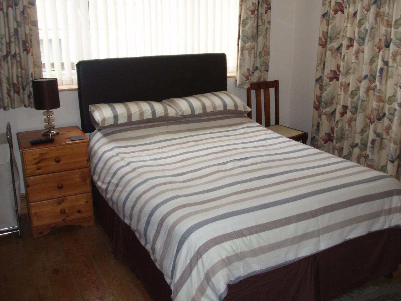 Coed Y Bryn Bed and Breakfast Cardigan Zewnętrze zdjęcie